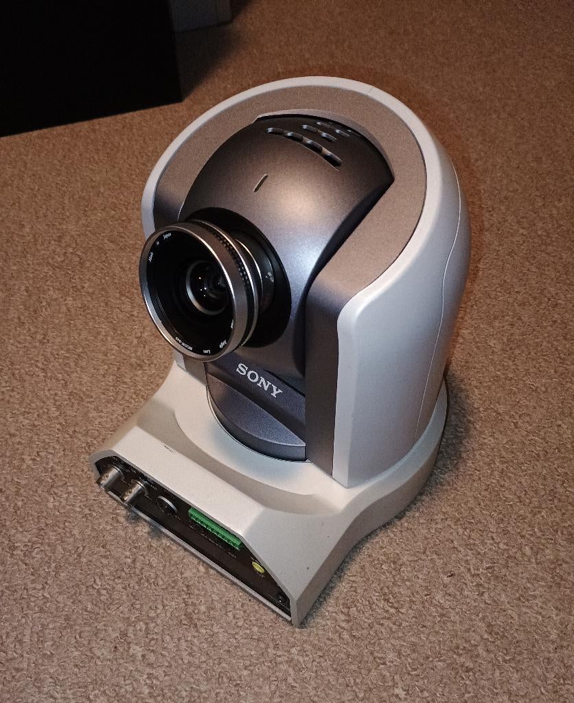 Sony brc-300p color video camera 3ccd ptz, Ophalen of Verzenden, Gebruikt, Binnencamera