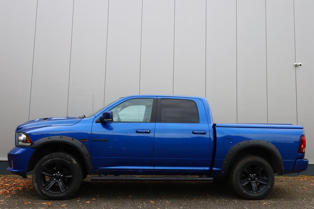 Dodge Dodge RAM 1500 5.7 V8 LPG (bj 2019, automaat), Auto's, Gebruikt, 5654 cc, Blauw, Origineel Nederlands