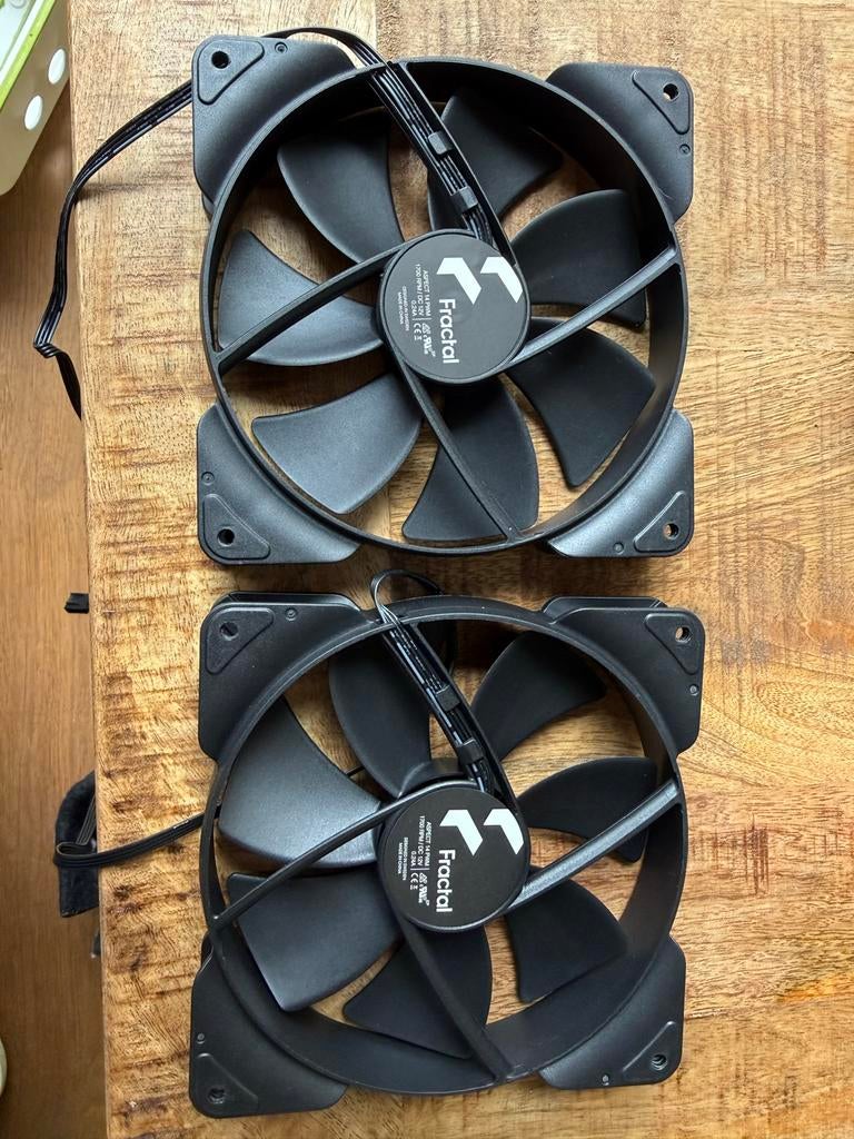 2x Fractal Aspect 14 PWM PC Ventilator, Ophalen, Zo goed als nieuw, Luchtkoeling