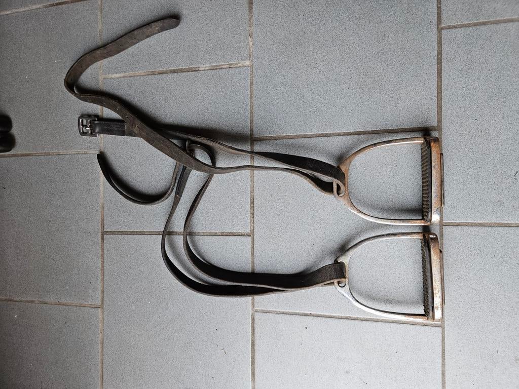 Div. Stijgbeugels met riemen, Ophalen of Verzenden, Gebruikt, Overige soorten