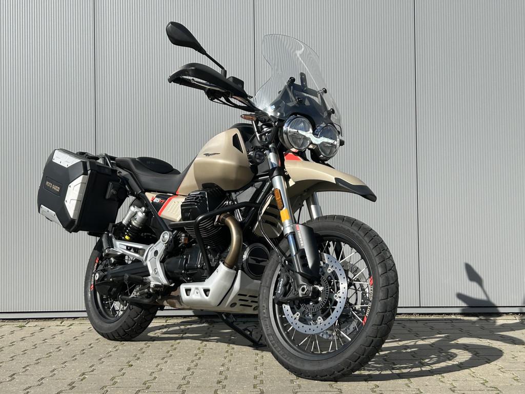 2020 Moto Guzzi V85 TT Travel 80pk ABS E5 - Cruise - Koffers, 853 cc, Nijkamp & Ooteman Motoren, Meer dan 35 kW, ABS