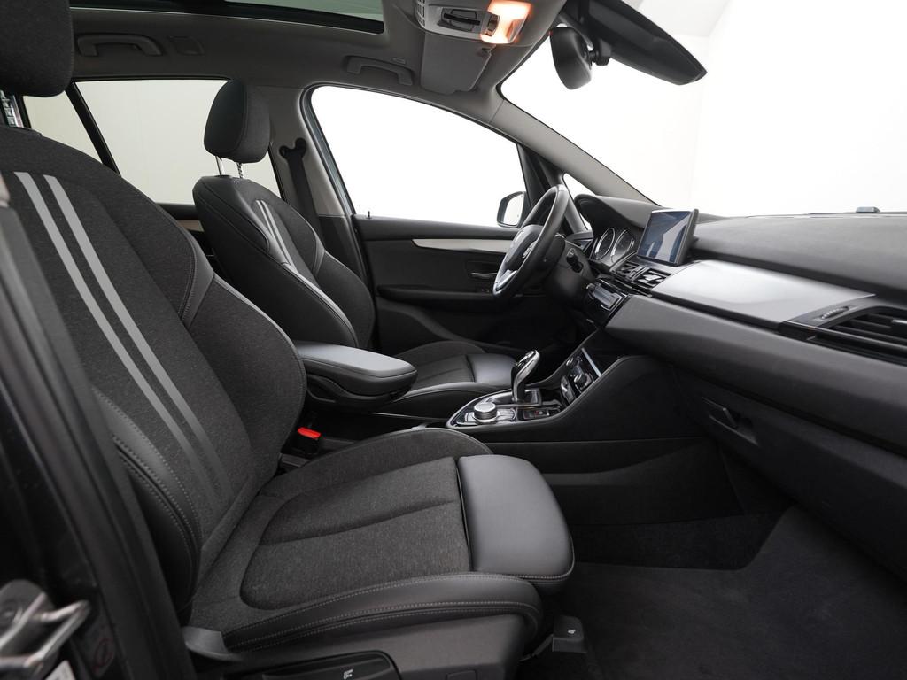 BMW 2-serie Gran Tourer 218i Design Automaat | Panoramadak |, Auto's, BMW, 12 maanden, Stof, Gebruikt, Euro 6
