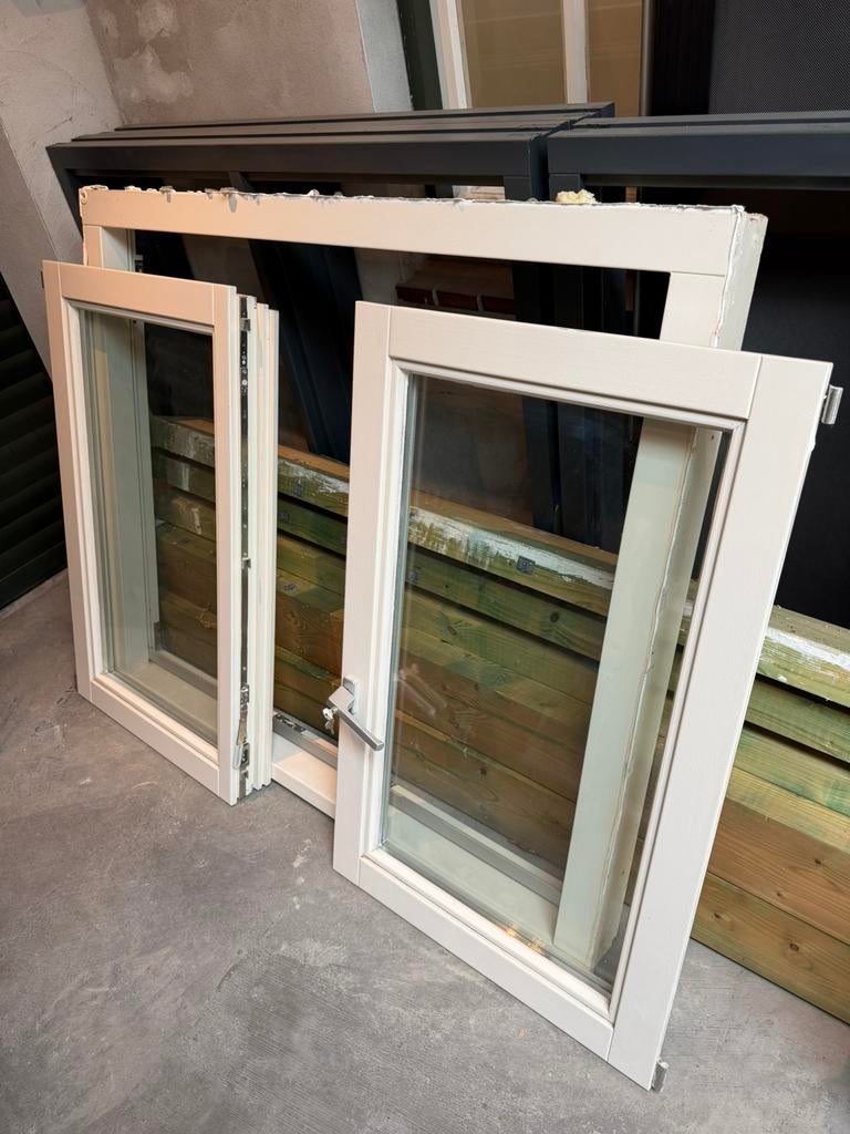 Draaikiep raam, Raamkozijn, Zo goed als nieuw, Inclusief glas, 75 tot 150 cm