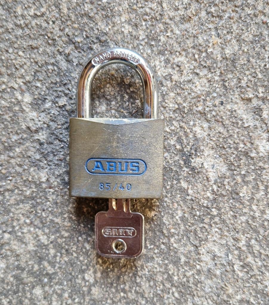 Sterke Abus hangslot, Ophalen of Verzenden