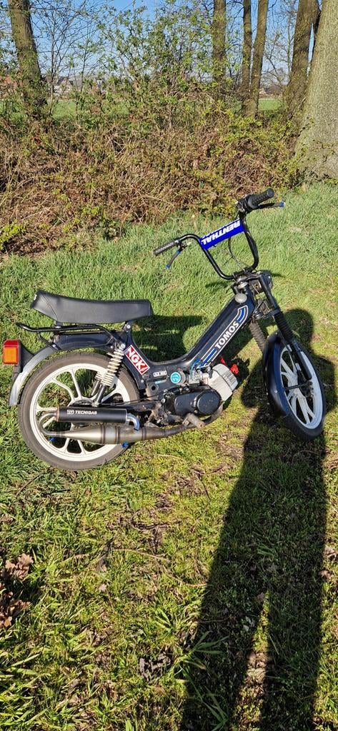 Tomos 65cc met kenteken, Fietsen en Brommers, Brommers | Tomos, Ophalen, 65 cc, Zo goed als nieuw, 2 versnellingen