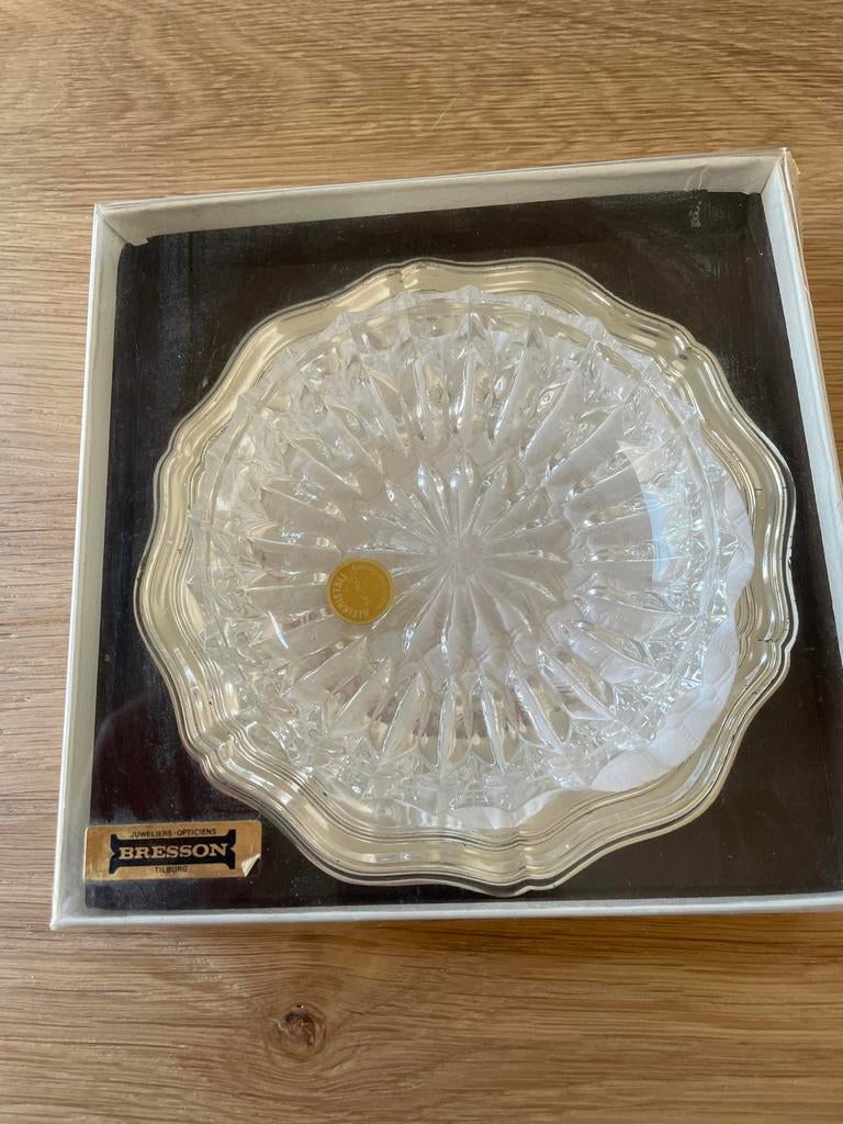 Bleikristal  schaaltje met verzilverd bordje, Antiek en Kunst, Antiek | Glas en Kristal, Ophalen of Verzenden