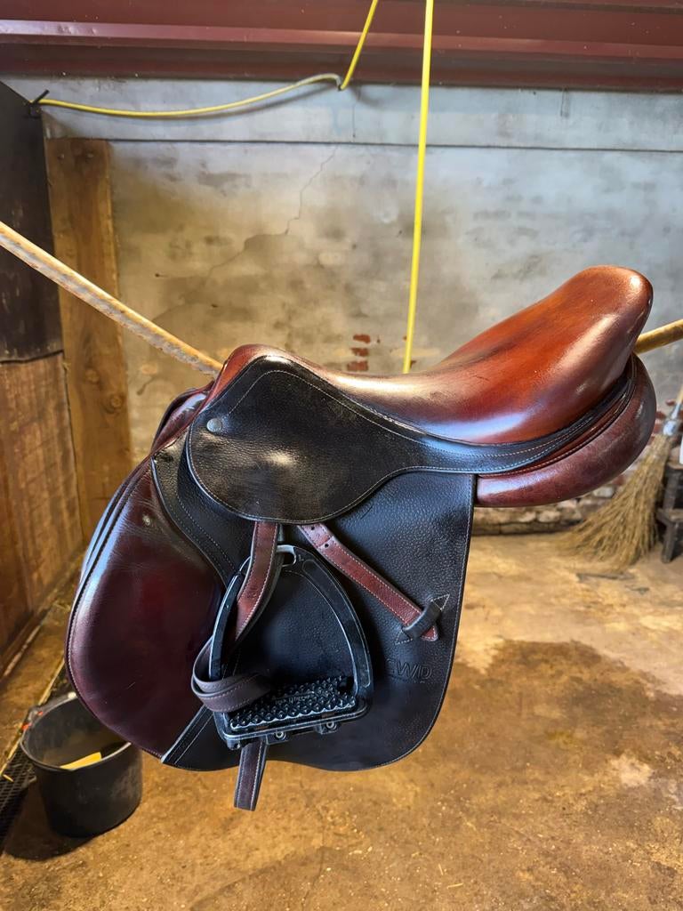 Cwd springzadel, Dieren en Toebehoren, Ophalen of Verzenden, Springen