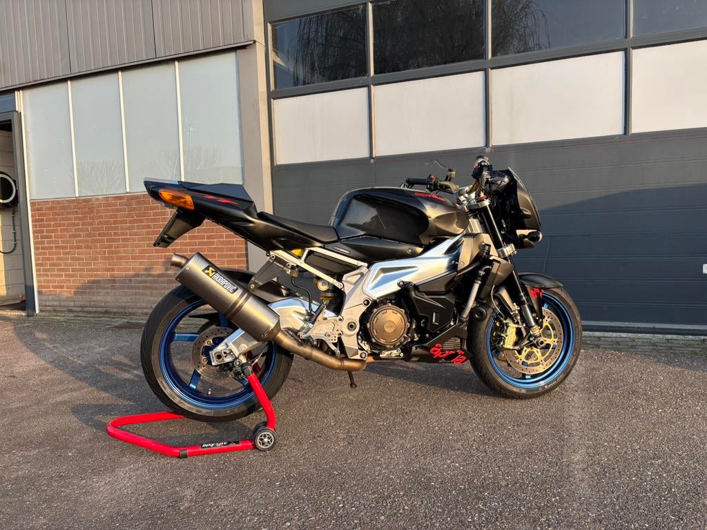 Aprilia Tuono 1000 RR