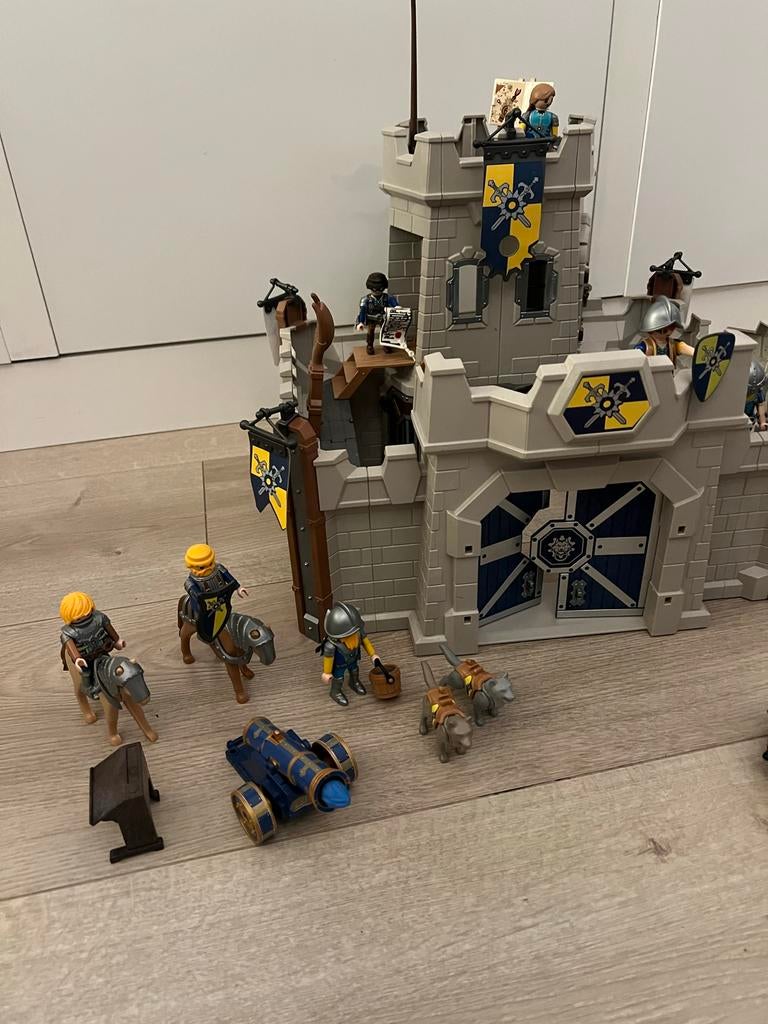 Playmobil Novelmore Water Kasteel met Ridders en Accessoires, Ophalen of Verzenden, Gebruikt, Jongen of Meisje