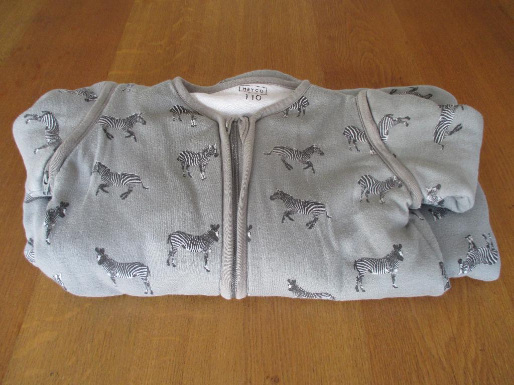 Baby slaapzakje met afritsbare mouw., Kinderen en Baby's, Dekens, Slaapzakjes en Inbakerproducten, Ophalen of Verzenden, Zo goed als nieuw