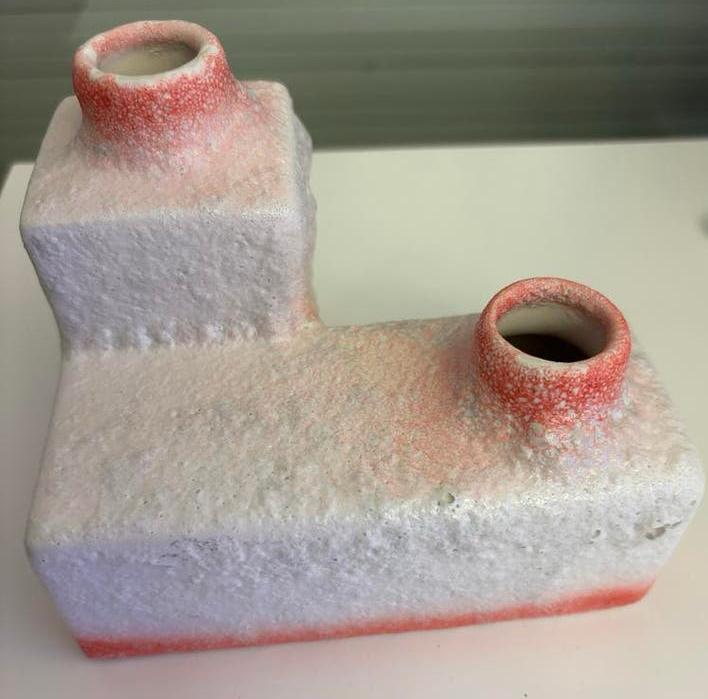 Geometrische lage vaas met fat lava structuur, Ophalen