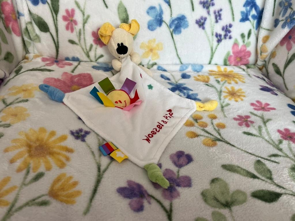 Tiamo Woezel en Pip knuffeldoekje, Kinderen en Baby's, Speelgoed | Knuffels en Pluche, Ophalen of Verzenden, Gebruikt, Hond