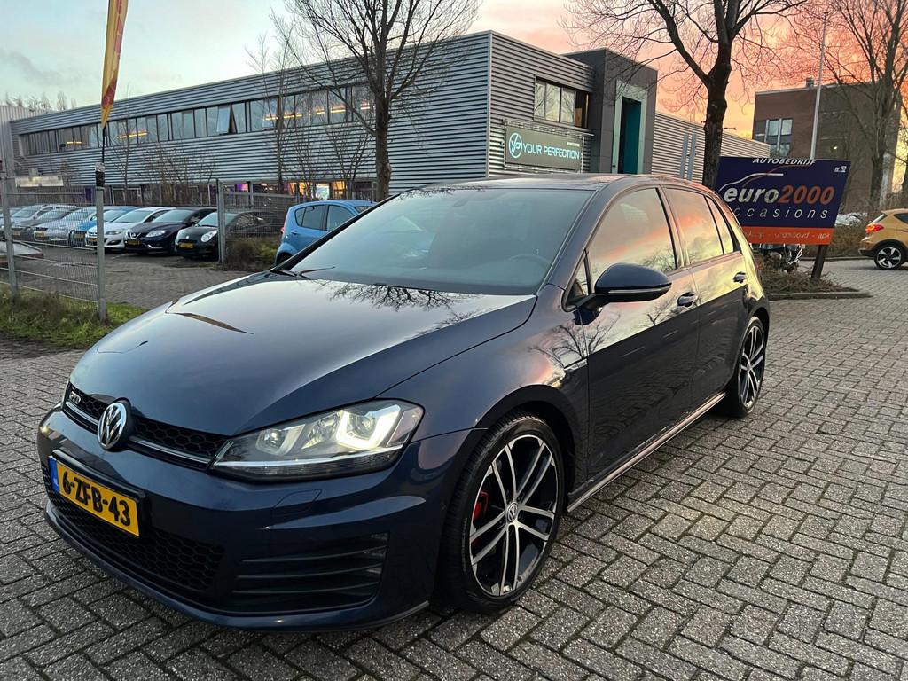 Volkswagen Golf 2.0 TDI GTD - LED - CAMERA - NAVIGATIE !, Auto's, Volkswagen, Voorwielaandrijving, Stof, Gebruikt, 4 cilinders