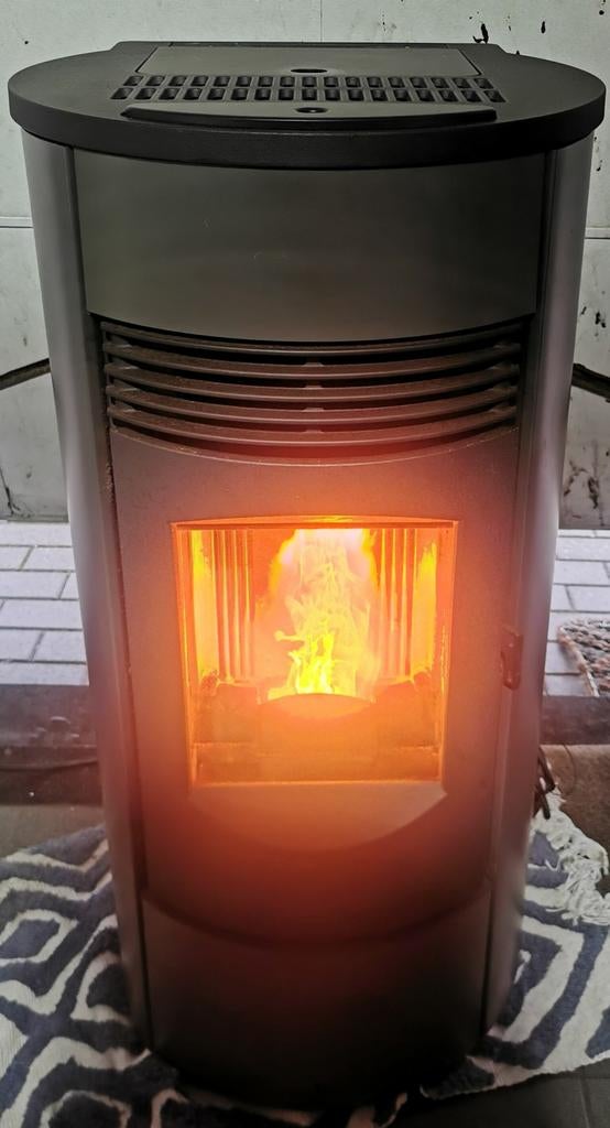 Pelletkachel Westminster Duitse kwaliteit 8.5KW, Ophalen, Zo goed als nieuw, Vrijstaande haard, Houthaard