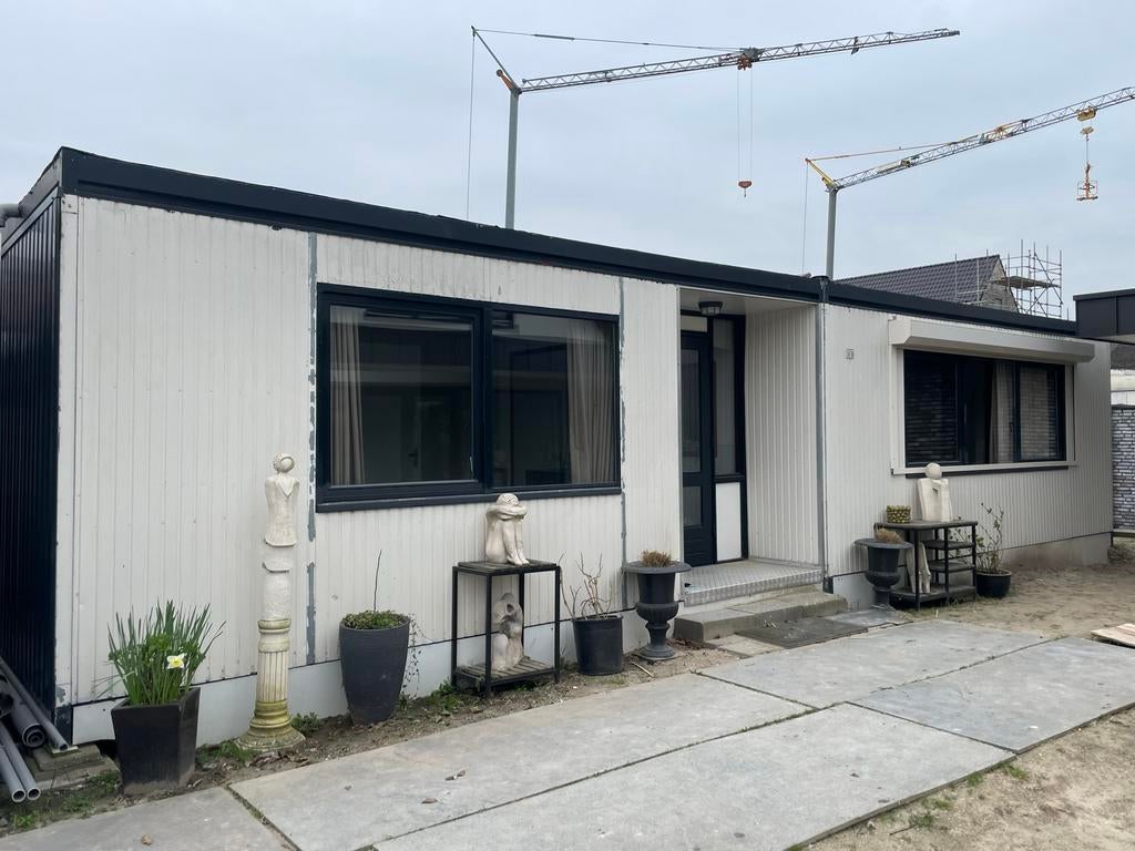 Luxe Woonunit 12x5m met complete keuken en 2 slaapkamers, Ophalen