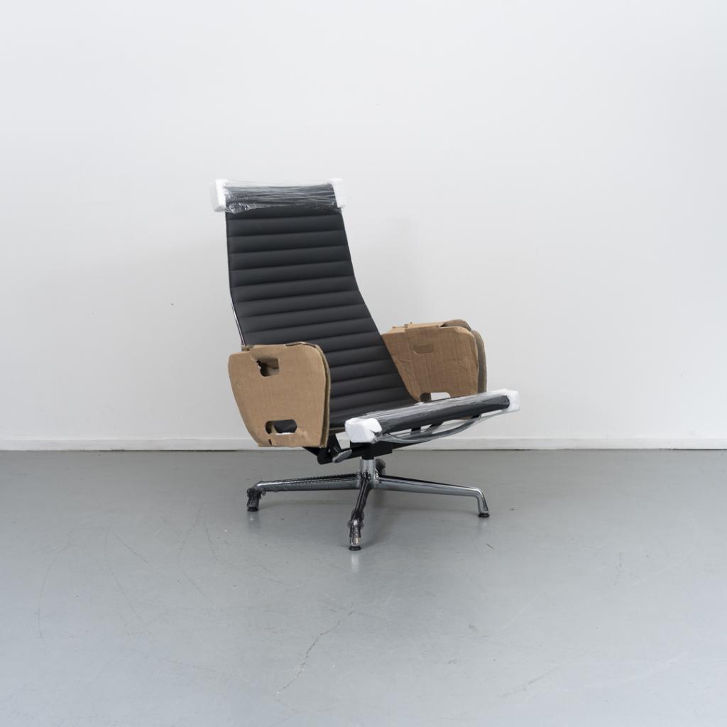 Vitra Eames EA 124 + 125 Set Zwart Leer – Chroom, Huis en Inrichting, Fauteuils, Niet ingevuld, Niet ingevuld, Nieuw, 75 tot 100 cm