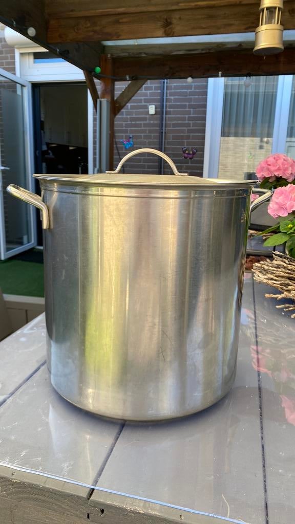 Zware roestvrijsalen kook pan, Ophalen of Verzenden, Zo goed als nieuw, Rvs, Kookpan of Snelkookpan
