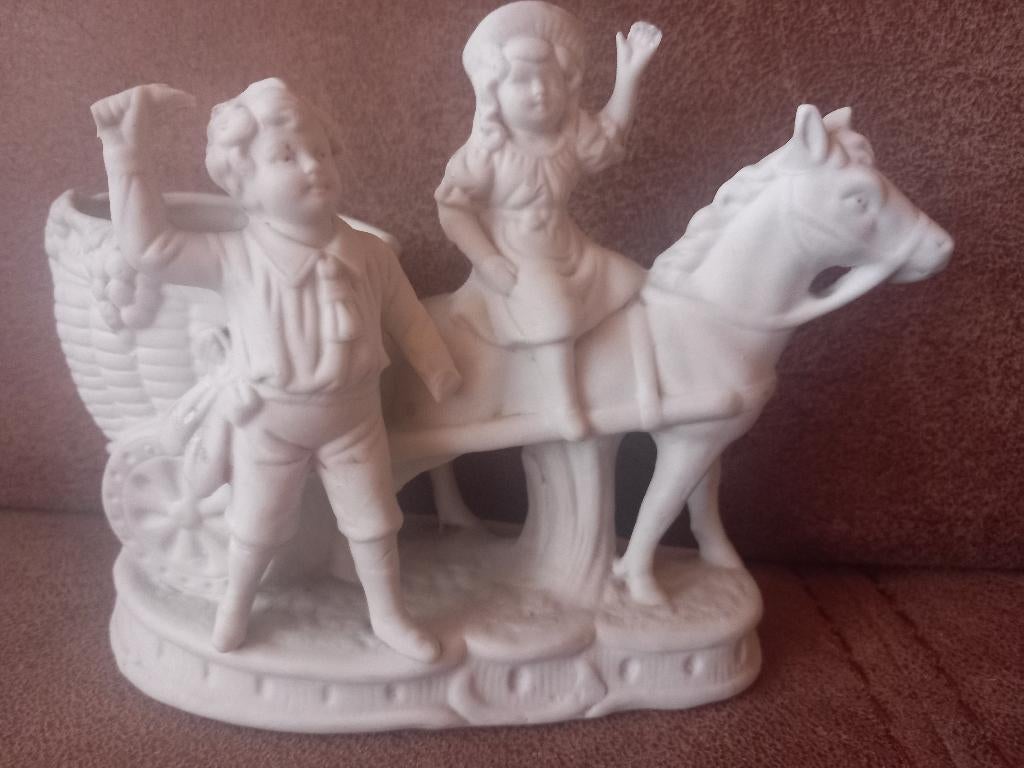 Ongeglazuurd biscuit/ beeld paard en wagen, Ophalen of Verzenden