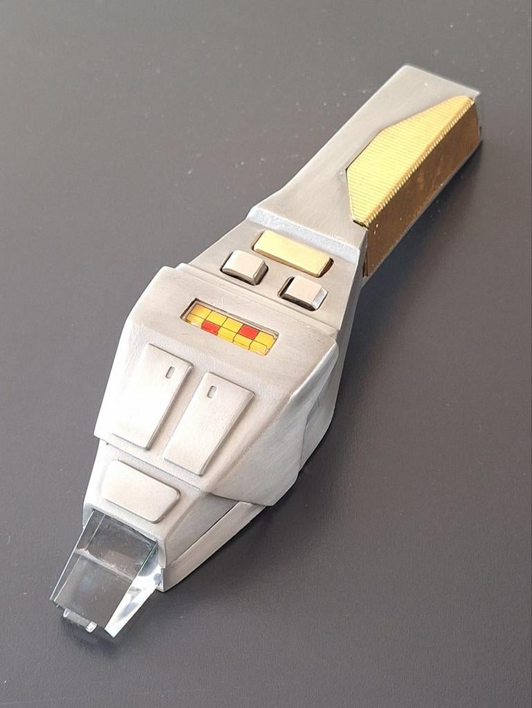 Star Trek laser-pistool Cardassion disruptor collectors item, Ophalen of Verzenden, Gebruikt, Replica