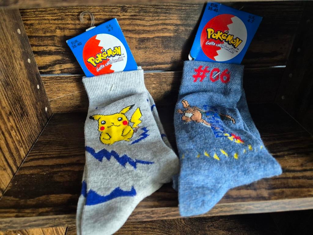 Vintage Pokémon Sokken Officieel - Maat 35-40, Kleding | Dames, Sokken en Kniesokken, Maat 35 t/m 38, Nieuw, Ophalen of Verzenden