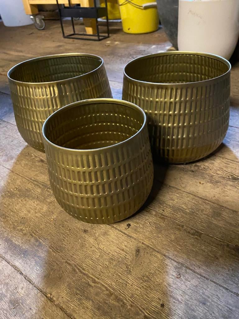 Koperkleurige bloempotten 2x 17 cm 1x 15 cm hoog, Ophalen, Gebruikt, Rond, Balkon