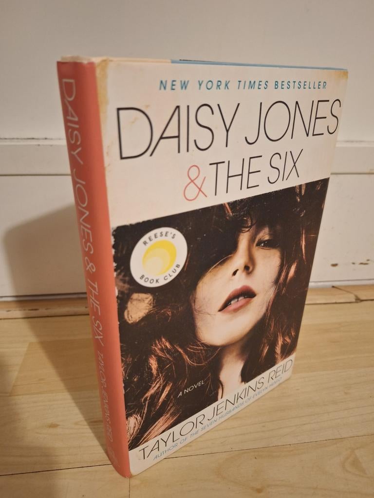 Daisy Jones & The Six - Taylor Jenkins Reid (hardcover), Ophalen of Verzenden, Gelezen, Taylor Jenkins Reid, Amerika