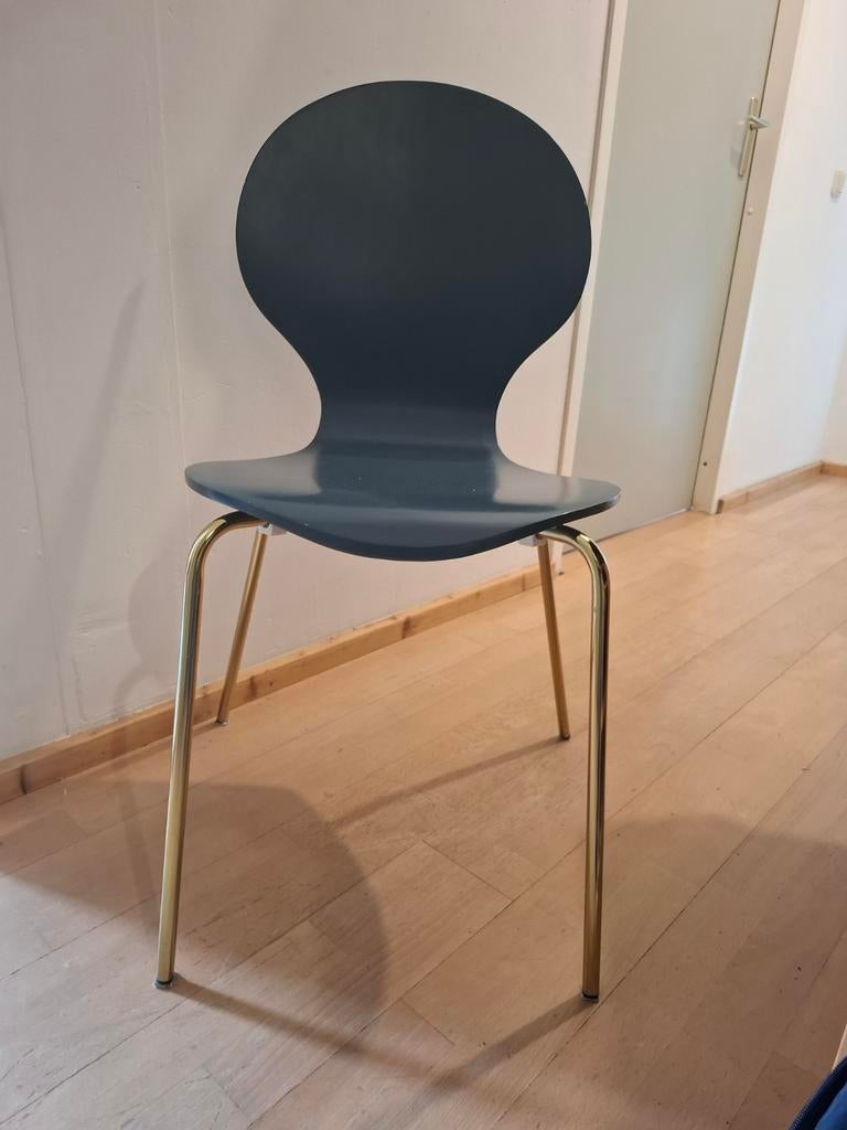 4 leuke stoelen met gouden poten, Gebruikt, Blauw, Ophalen of Verzenden, Vier