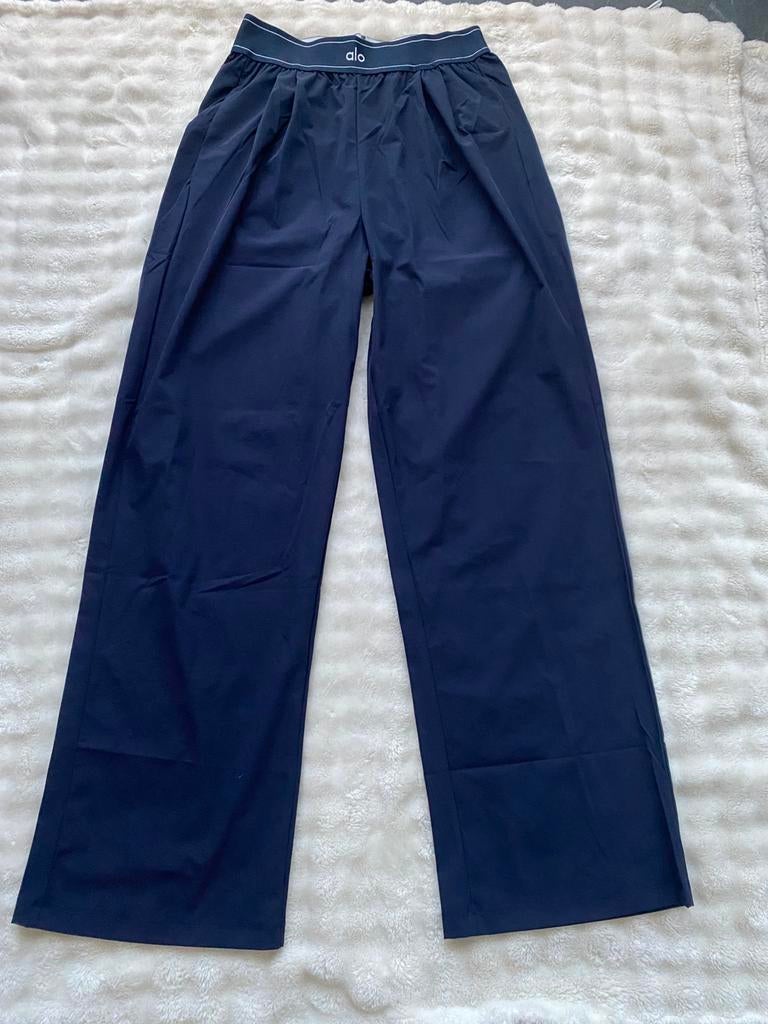 Alo yoga broek, Blauw, Nieuw, Ophalen of Verzenden, Maat 36 (S)