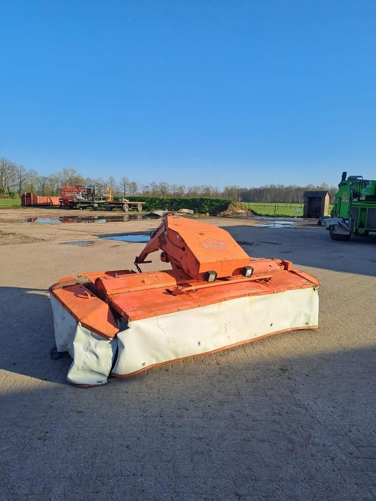 Kuhn frontmaaier FC280, Ophalen, Weidebouw