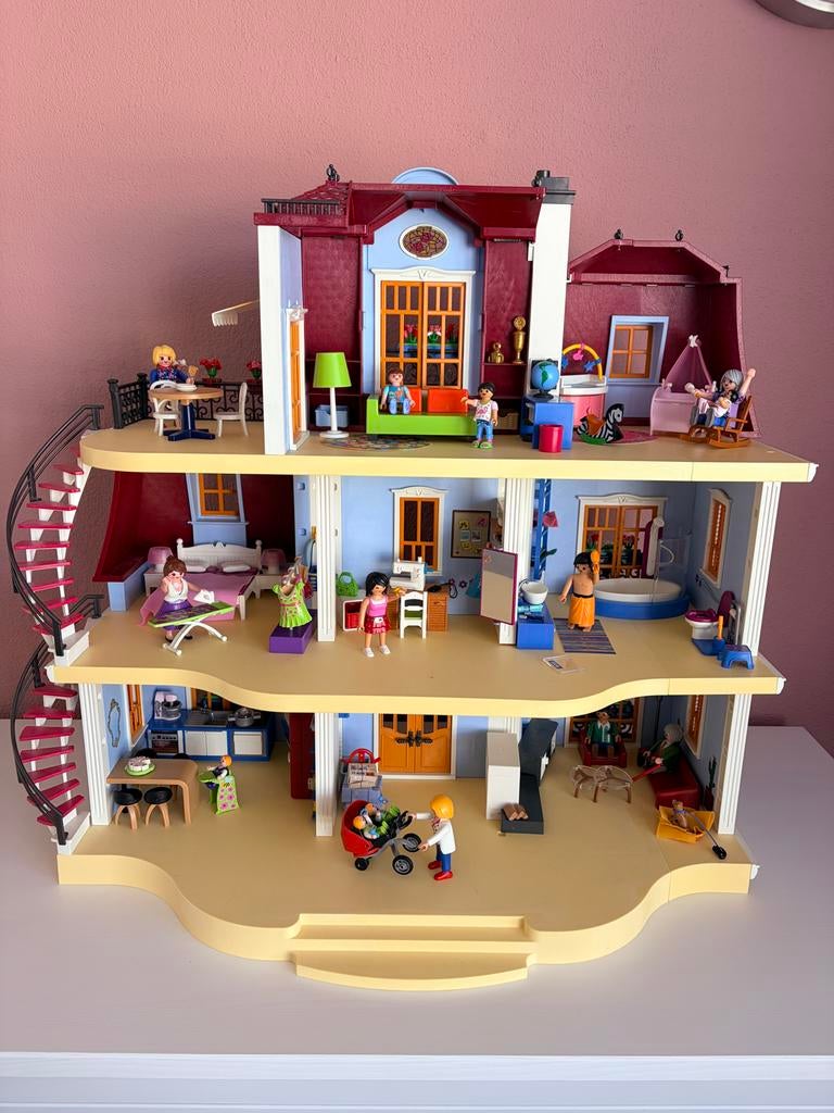 Playmobil herenhuis met veel accessoires, Ophalen, Zo goed als nieuw