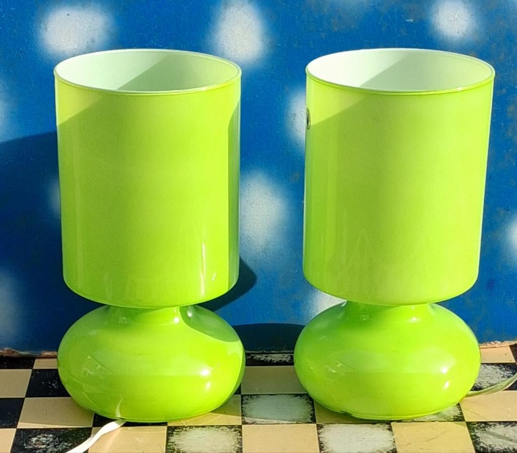 IKEA LYKTA. Tafellamp.  2 st.  Groen. Ca '80/'90.  25 cm., Ophalen, Post modern, Minder dan 50 cm, Glas