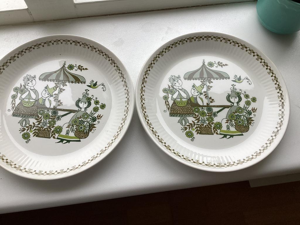 Middenformaat bordjes figgjo market, Ophalen of Verzenden