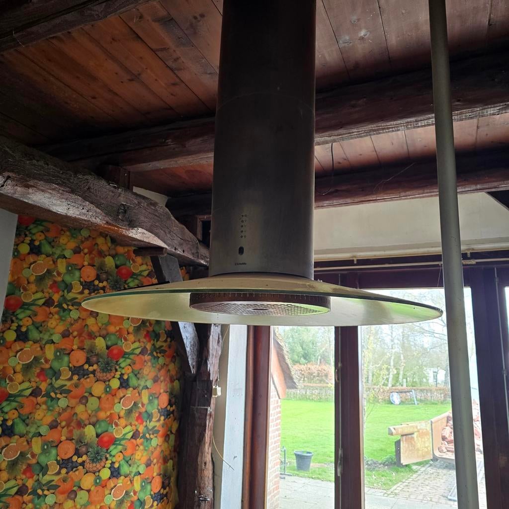 Scholtes afzuigkap met afstandsbediening, Ophalen