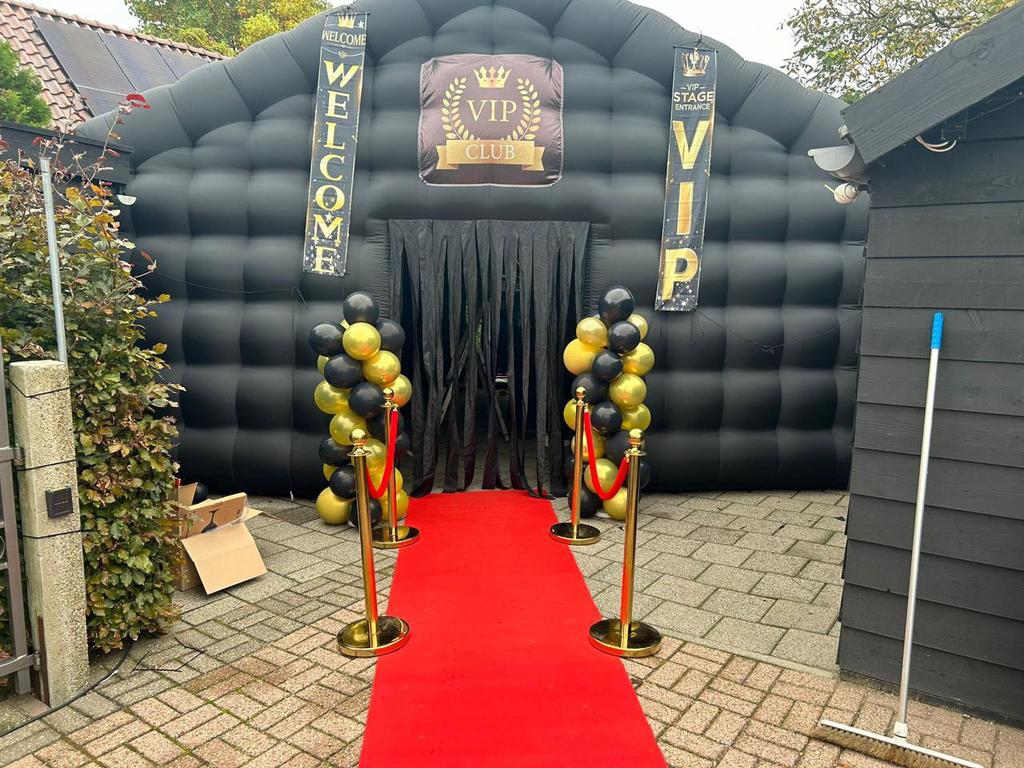 Betrouwbare opblaasbare partytent, alle maten met dj, Hobby en Vrije tijd, Feestartikelen | Verhuur, Ophalen of Verzenden, Zo goed als nieuw