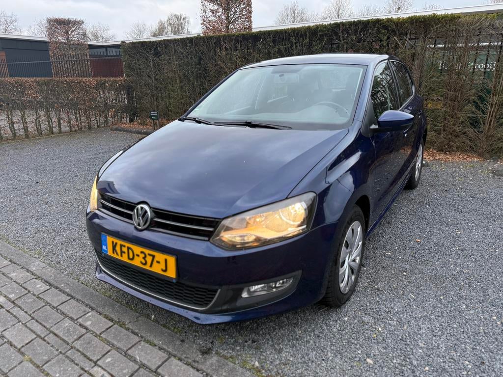 Volkswagen Polo 1.2 TSI 6 Bak | Stoelverwarming | Carplay, Voorwielaandrijving, Stof, Zwart, Blauw