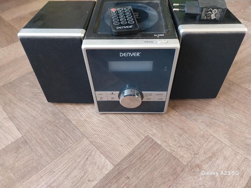 Denver FM Radio CD Speler - Wekkerradio - AUX - MC230, Audio, Tv en Foto, Gebruikt, Microset, Tuner of Radio, Ophalen