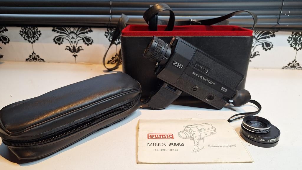 Eumig Mini 3 PMA Servofocus 8mm camera met accessoires, Ophalen, 8mm, Camera