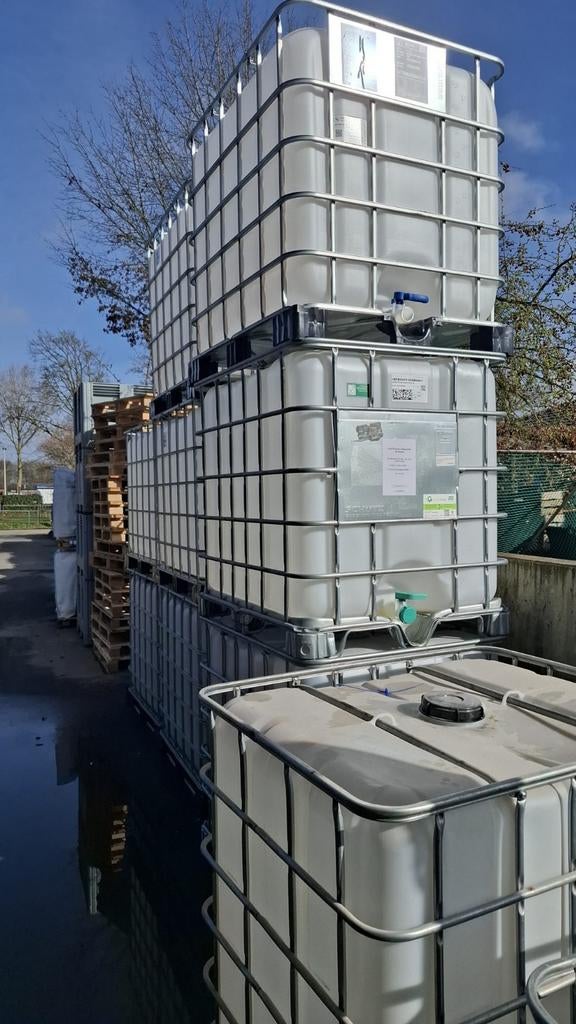 10 mooie ibc vatten. Hout kratten., 150 liter of meer, Ophalen, Zo goed als nieuw