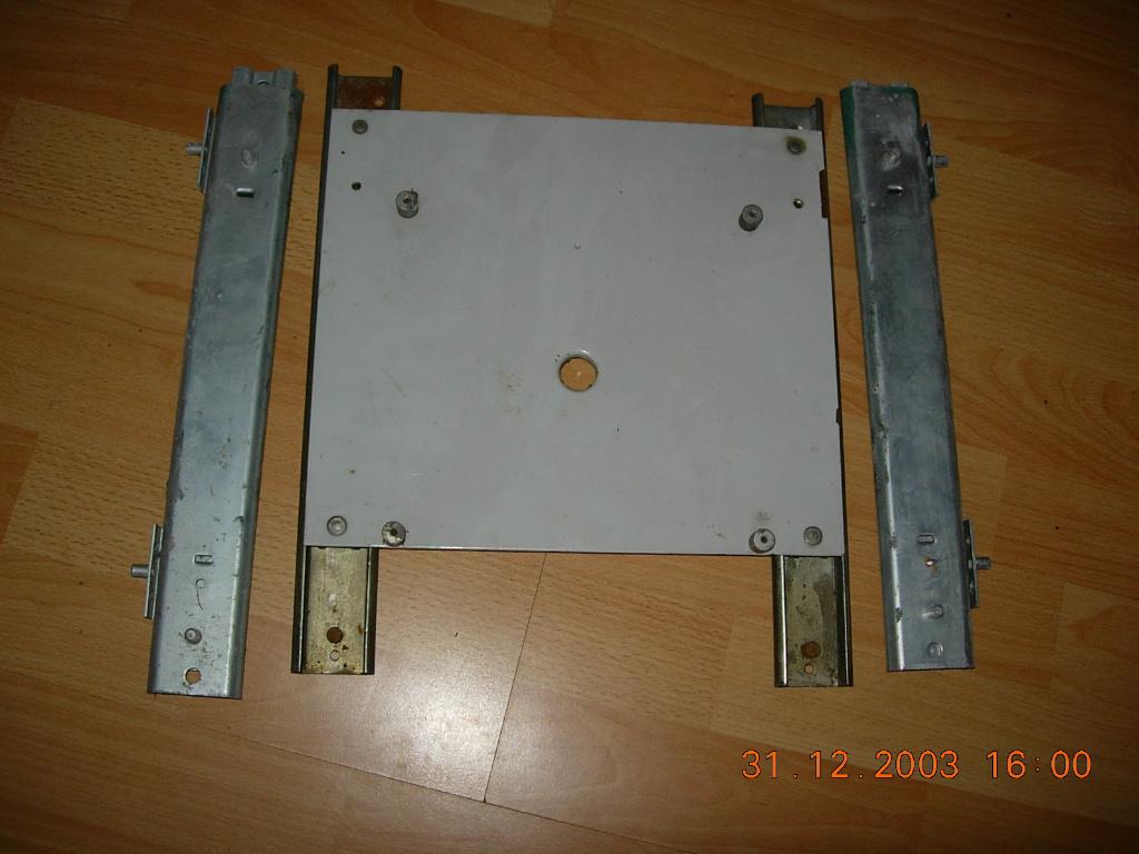 Vintage glijders om iets in en uit kast te schuiven, Ophalen of Verzenden, Gebruikt