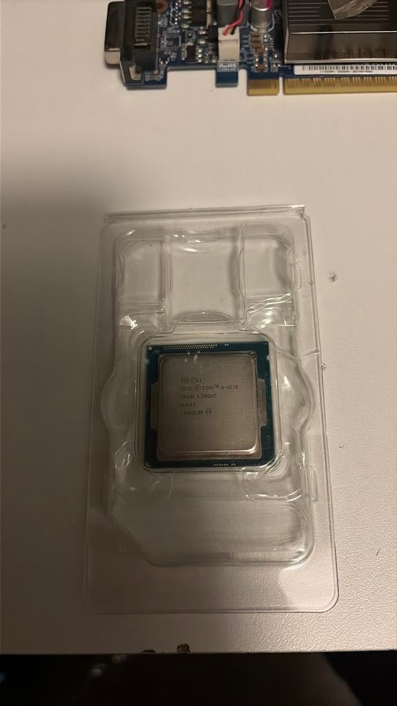 I-5 4570 cpu, Computers en Software, Processors, Ophalen of Verzenden, Zo goed als nieuw, 3 tot 4 Ghz