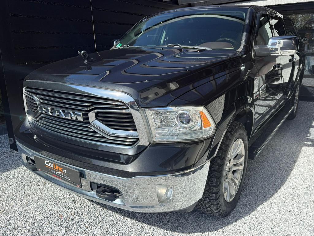 Dodge Ram 1500 5.7 V8 | LONGHORN | 1E EIGENAAR | FULL OPTION, Auto's, Gebruikt, 8 cilinders, Zwart, Vierwielaandrijving