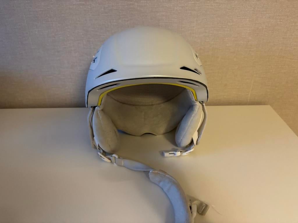 Atomic skihelm / snowboardhelm wit, maat M (56-59 cm), Gebruikt, Overige typen, Ophalen of Verzenden, Atomic