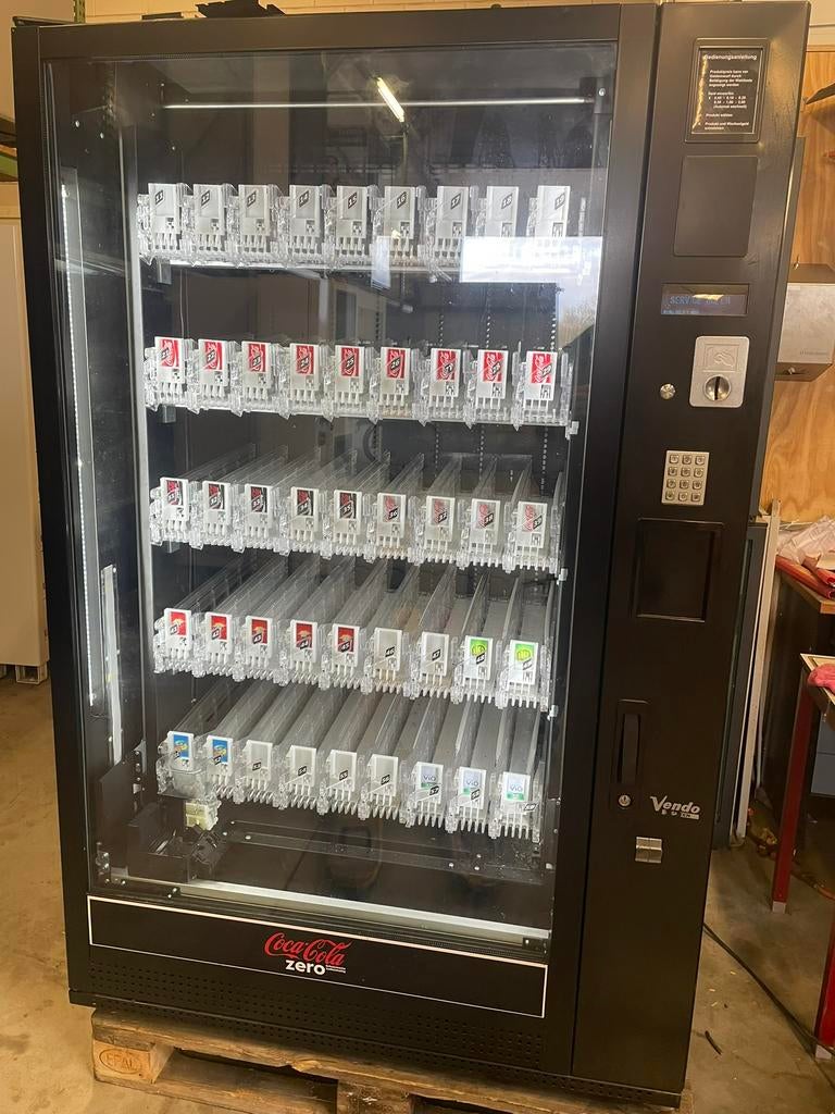 Frisdrank automaat Vendo 2017., Verzamelen, Ophalen, Zo goed als nieuw