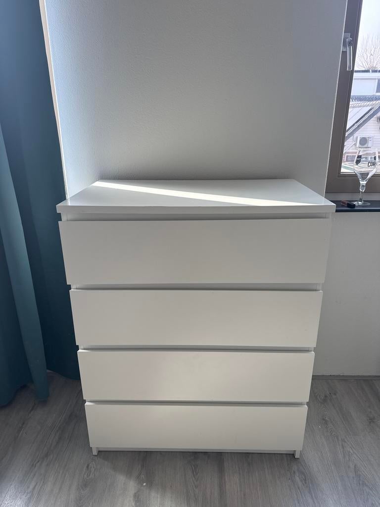 Ikea ladekast met 4 lades - wit, Huis en Inrichting, Kasten | Ladekasten, Gebruikt, 100 tot 150 cm, 3 of 4 laden, 25 tot 50 cm