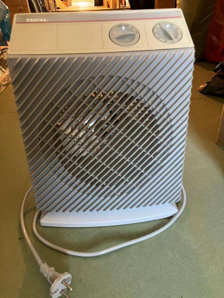 Ventilatorkachel tefal, klein model, Ophalen of Verzenden, Zo goed als nieuw, Tafelventilator