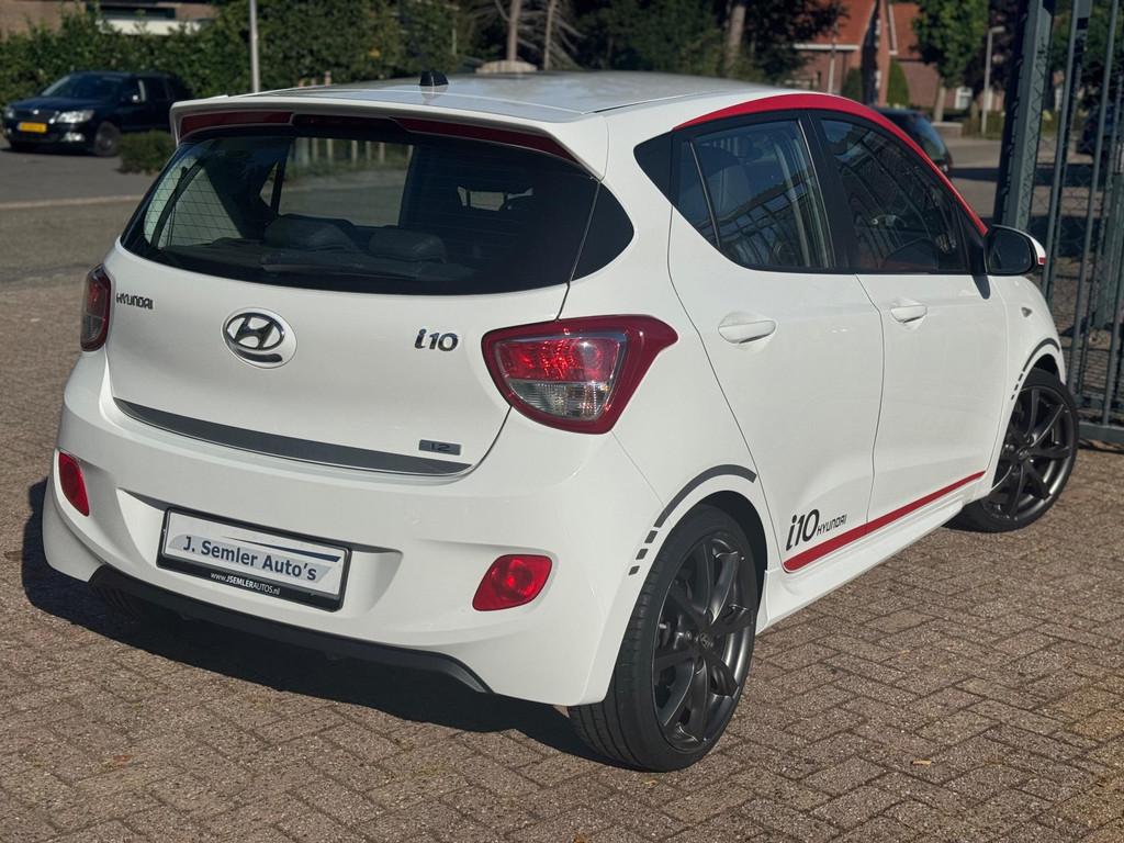 Hyundai I10 1.2i SPORT EDITION LED AIRCO STUUR/STOELVERW. 87, Auto's, Voorwielaandrijving, Gebruikt, 916 kg, Wit