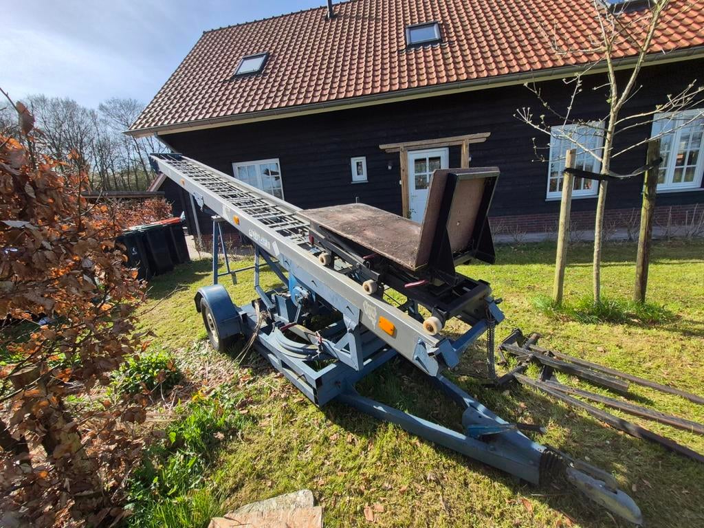 Pannenlift 24 m hoog, Ophalen, Gebruikt, X, 4 meter of meer