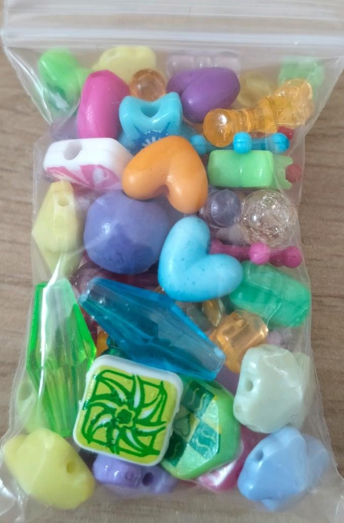 KUNSTSTOF KRALEN, Verzenden, Zo goed als nieuw, Kraal