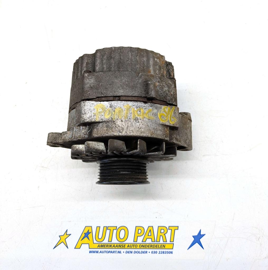 Pontiac Firebird 5.0L dynamo 1983-1986, Auto-onderdelen, Accu's en Toebehoren, Amerikaanse onderdelen, Oldtimer onderdelen, Chevrolet