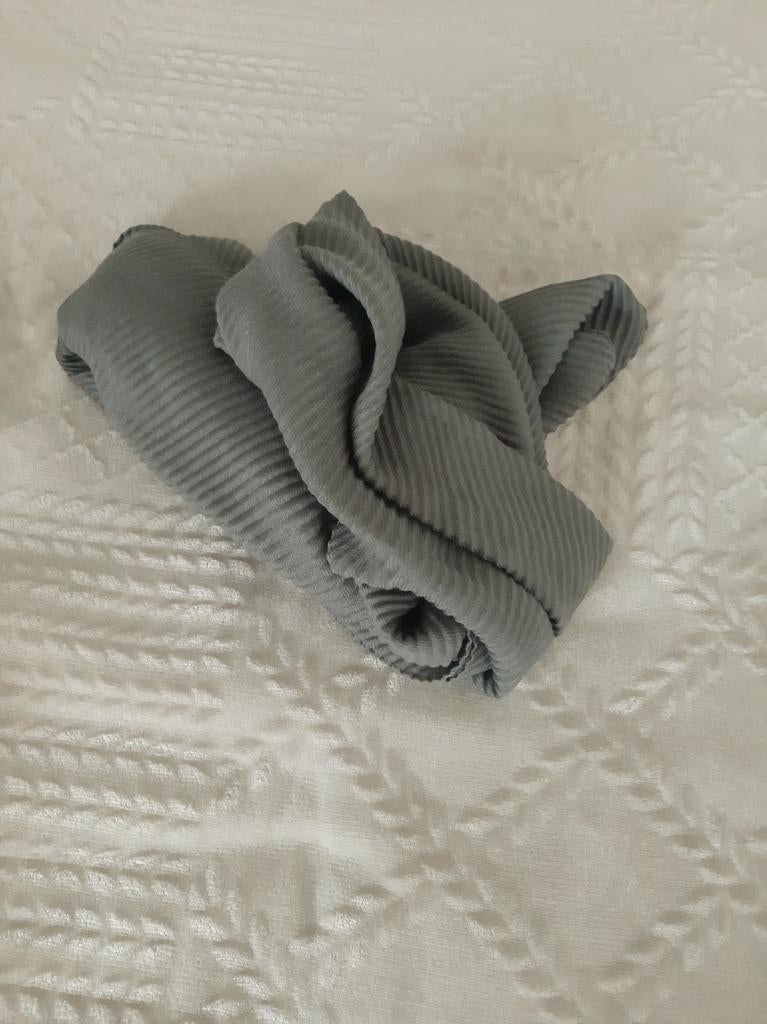 Sjaaltje NIEUW!!!, Kleding | Dames, Mutsen, Sjaals en Handschoenen, Ophalen of Verzenden, Nieuw, Sjaal